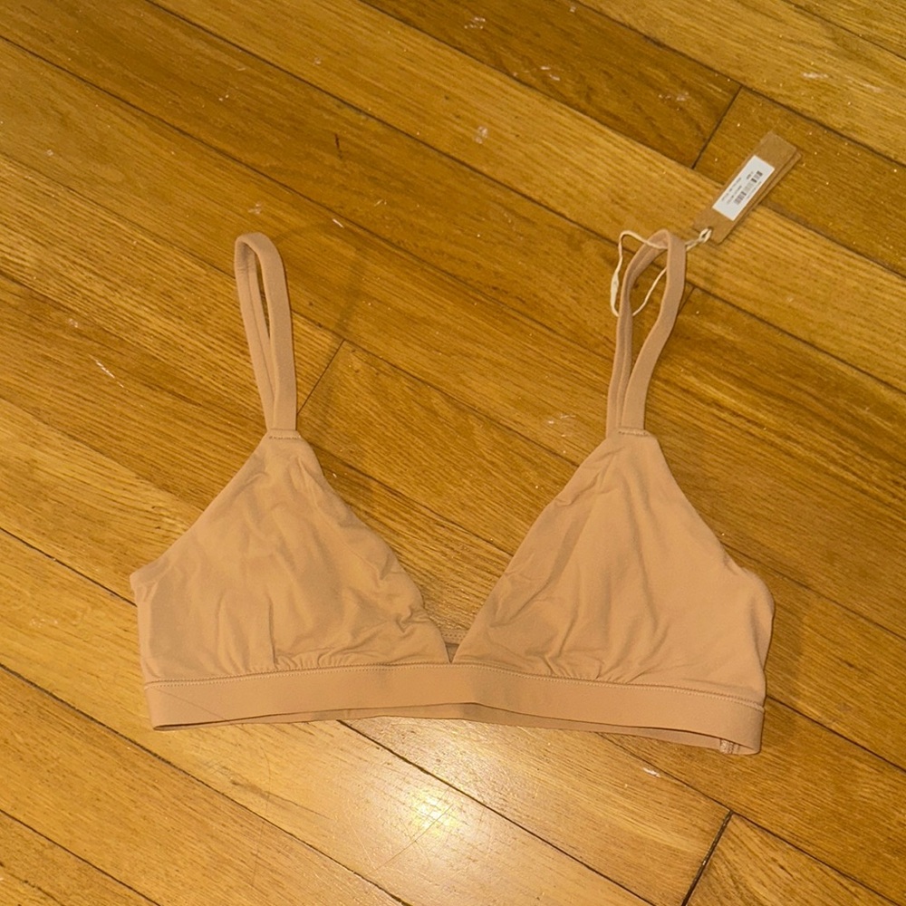 Skims fits everybody bralette size small